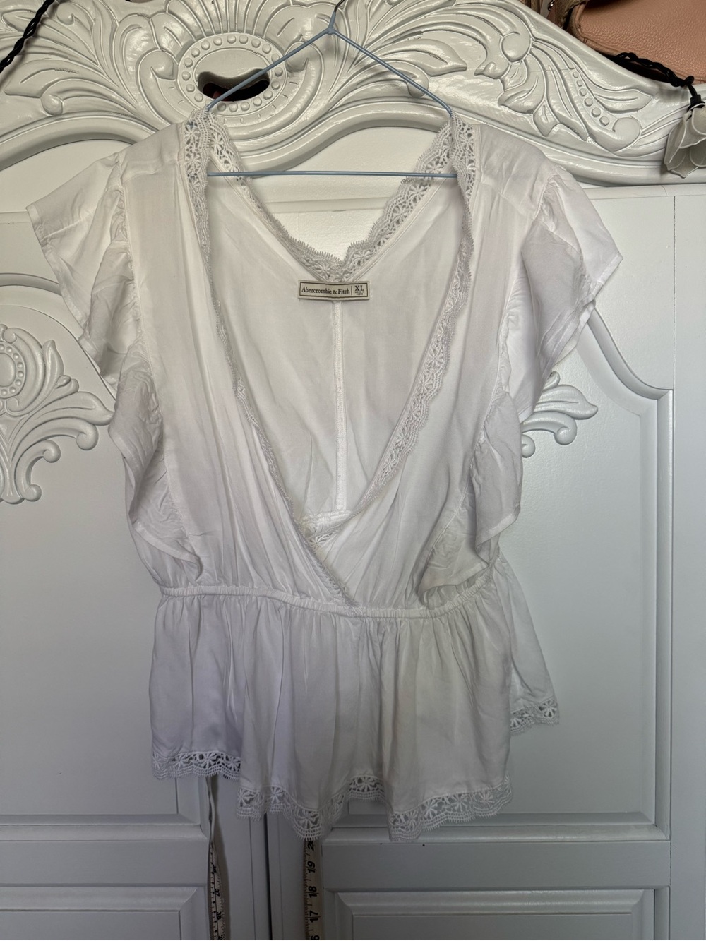 Abercrombie & Fitch White Lace-Trim Wrap Peplum Chemise Top